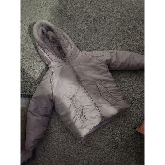 Live & Lottie Toddler Reversible Faux Fur Puffer Jacket – Size 4T - Picture 4 of 4